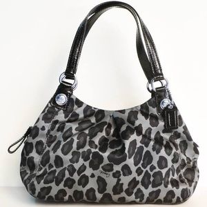 Coach Mini Maggie Mia Purse 😍💜🖤